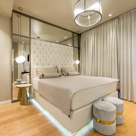 Luxury Fortuna Apartment